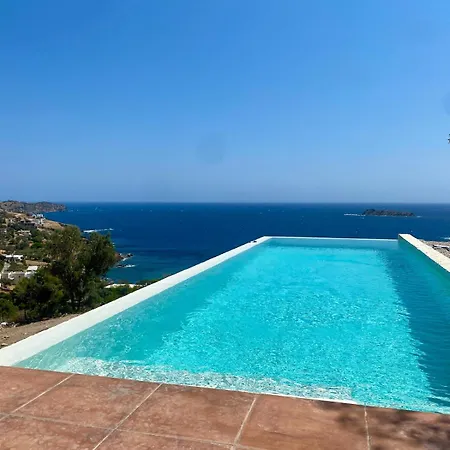 Summer Palace Evia * Petriaí